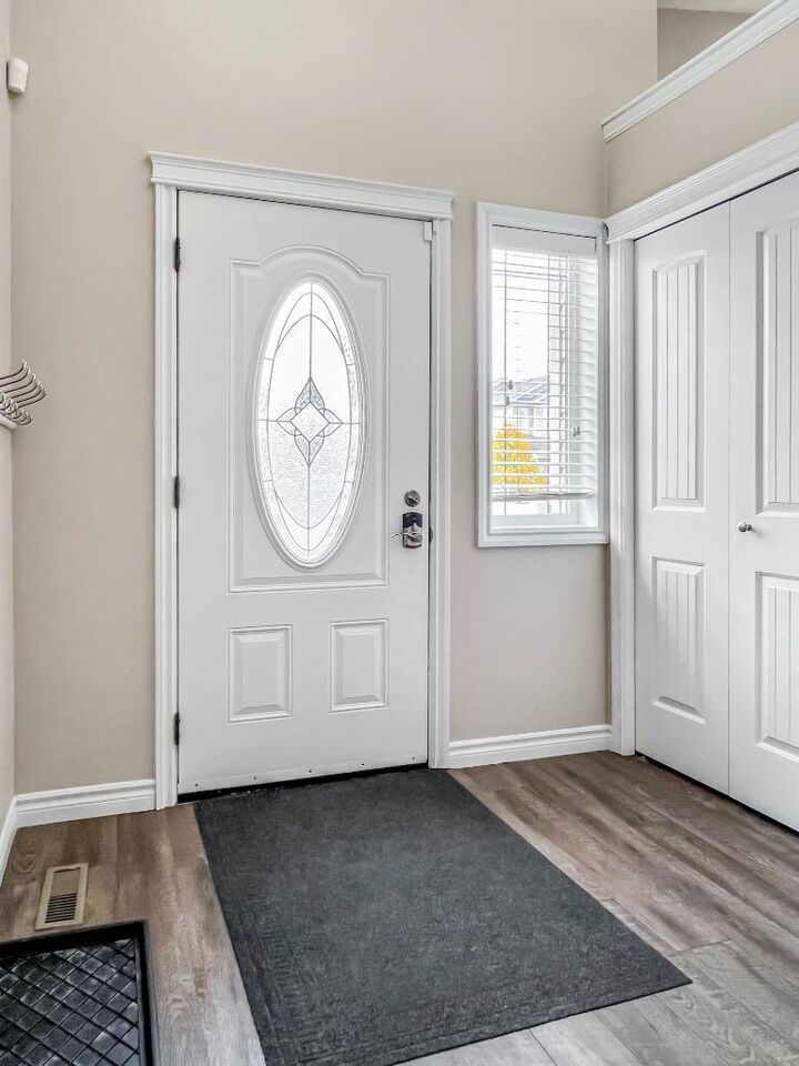 Property Photo: 21 Pinnacle Crossing AB T8W 0A9