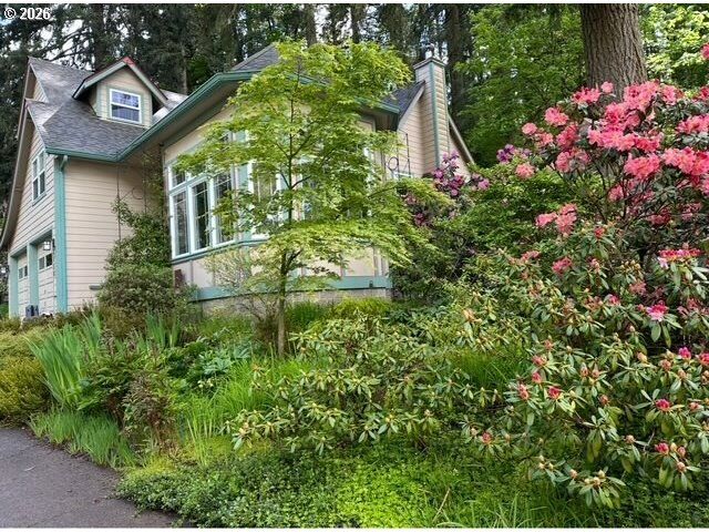 Property Photo:  5260 Overbrook Ln  OR 97405 