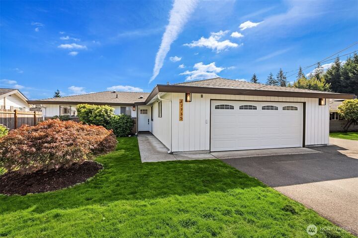 Property Photo:  17735 SE 261st Street  WA 98042 