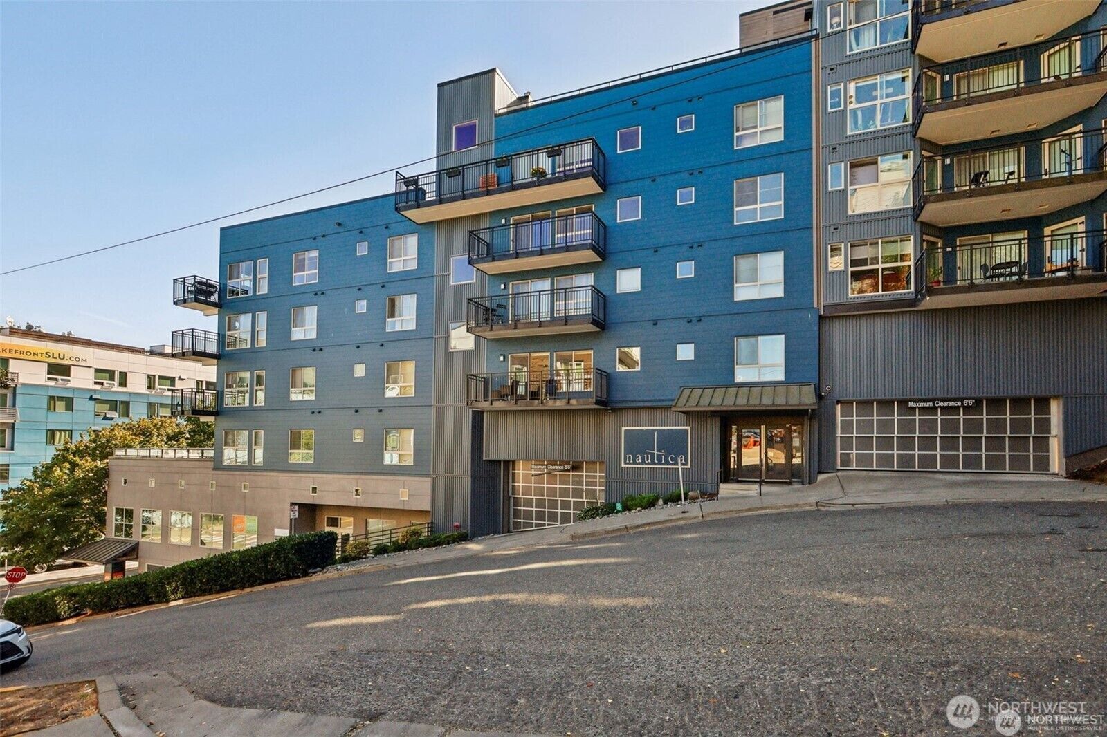 Property Photo: 1425 Dexter Avenue N 611 WA 98109