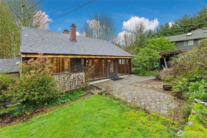 Property Photo: 6526 NE 198th Street WA 98028