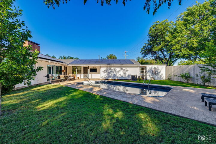 Property Photo:  2501 Live Oak Street  TX 76901 