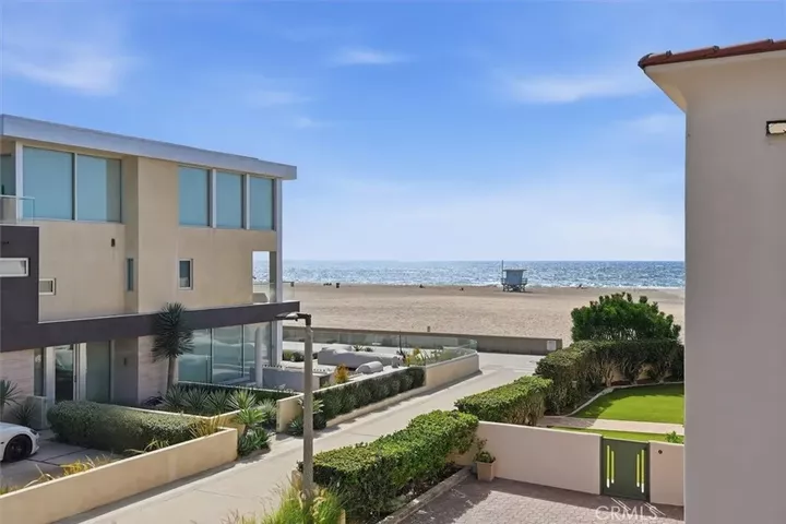 Property Photo: 17 16th Street CA 90254