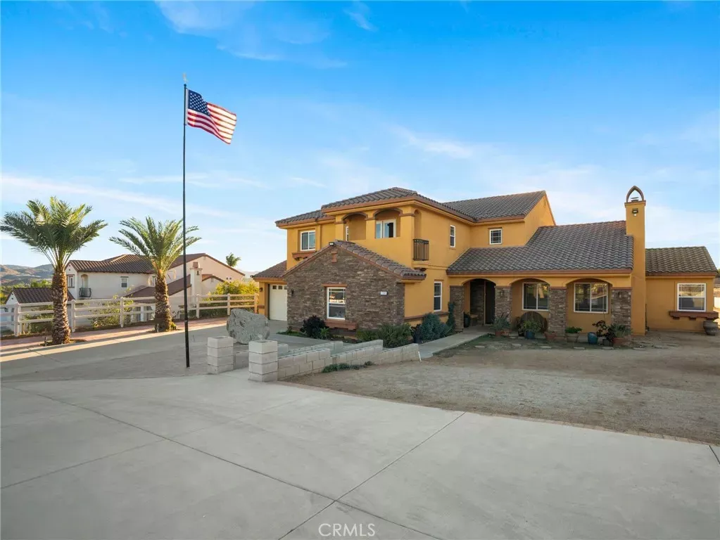 Property Photo:  17531 Fairbreeze Court  CA 92504 