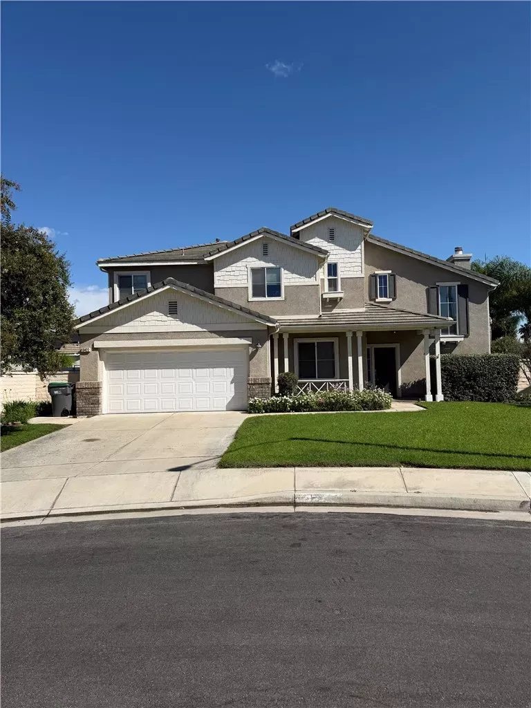 Property Photo: 13422 Apricot Tree CA 92880