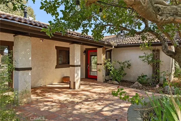 Property Photo:  6680 Linne  CA 93446 