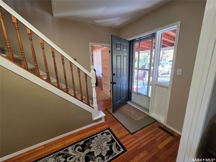 Property Photo:  409 3rd Avenue W  SK S9X 1B8 