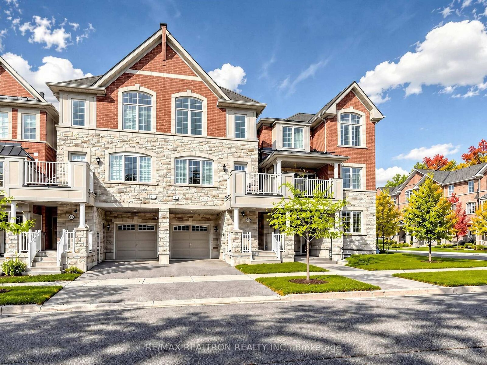 Property Photo:  1072 Clipper Lane  ON L1X 0E8 