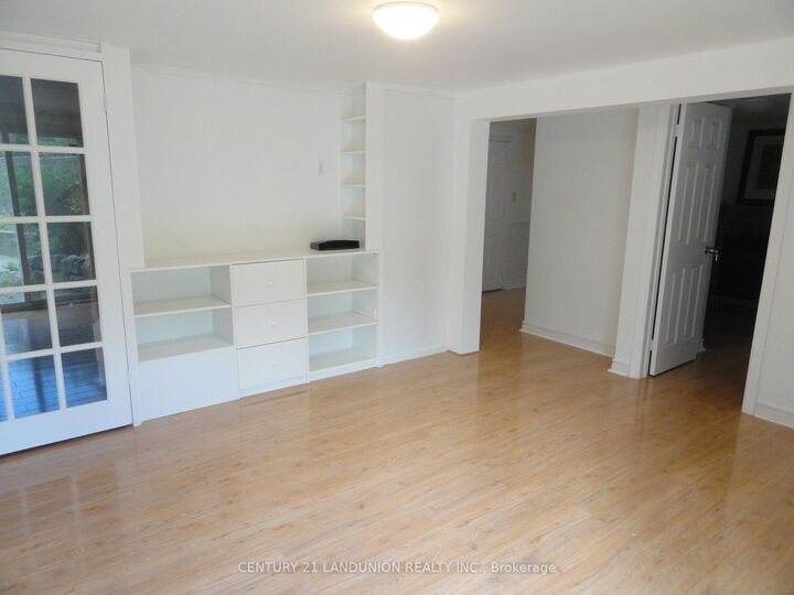 Property Photo:  36 Roundwood Court N Basement  ON M1W 1Z2 