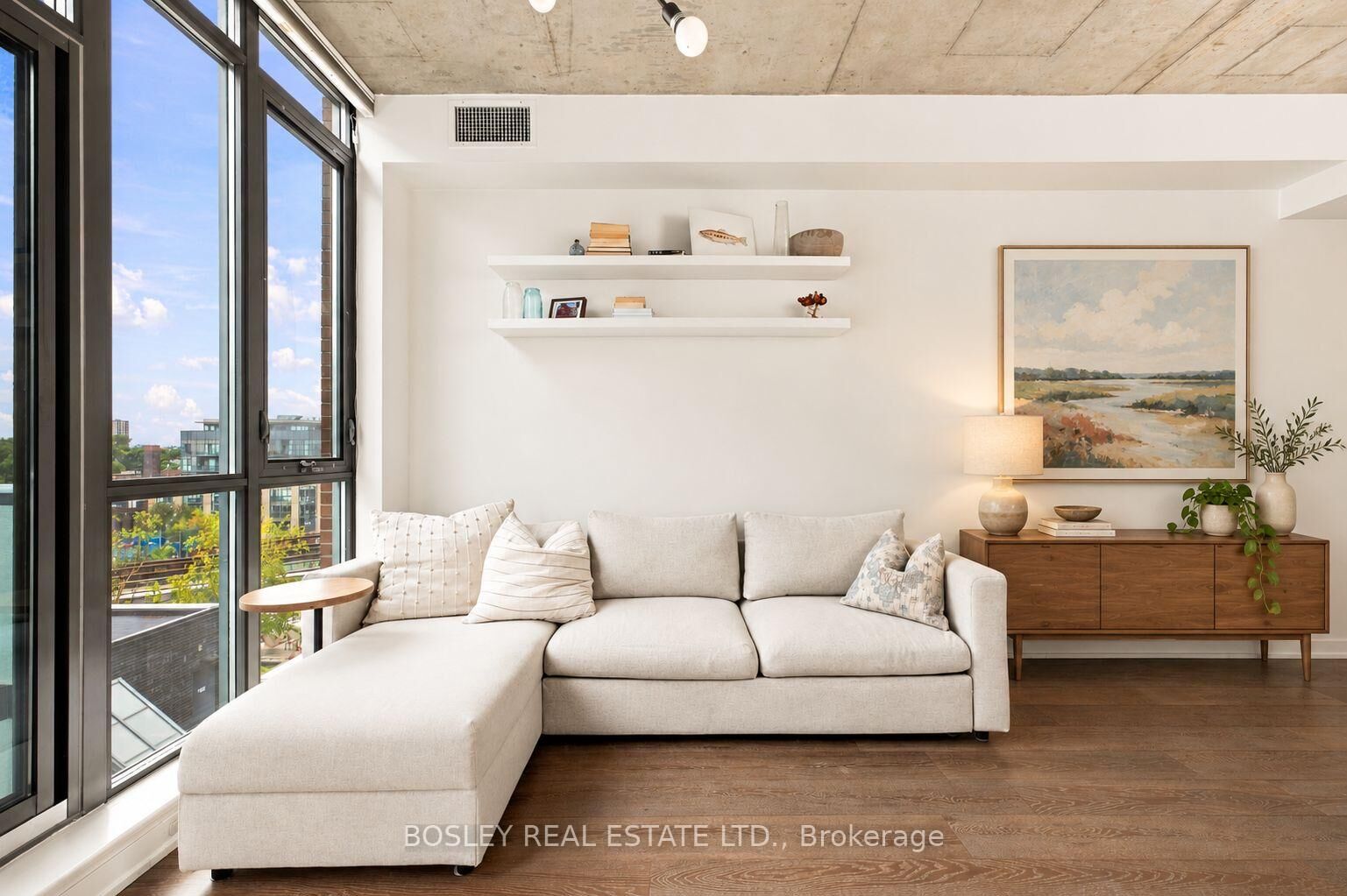 Property Photo:  8 Gladstone Avenue 613  ON M6J 0B3 