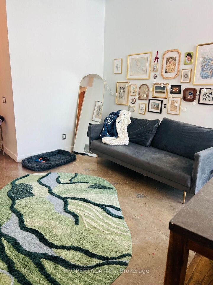 Property Photo:  155 Dalhousie Street Ph61  ON M5B 2P7 