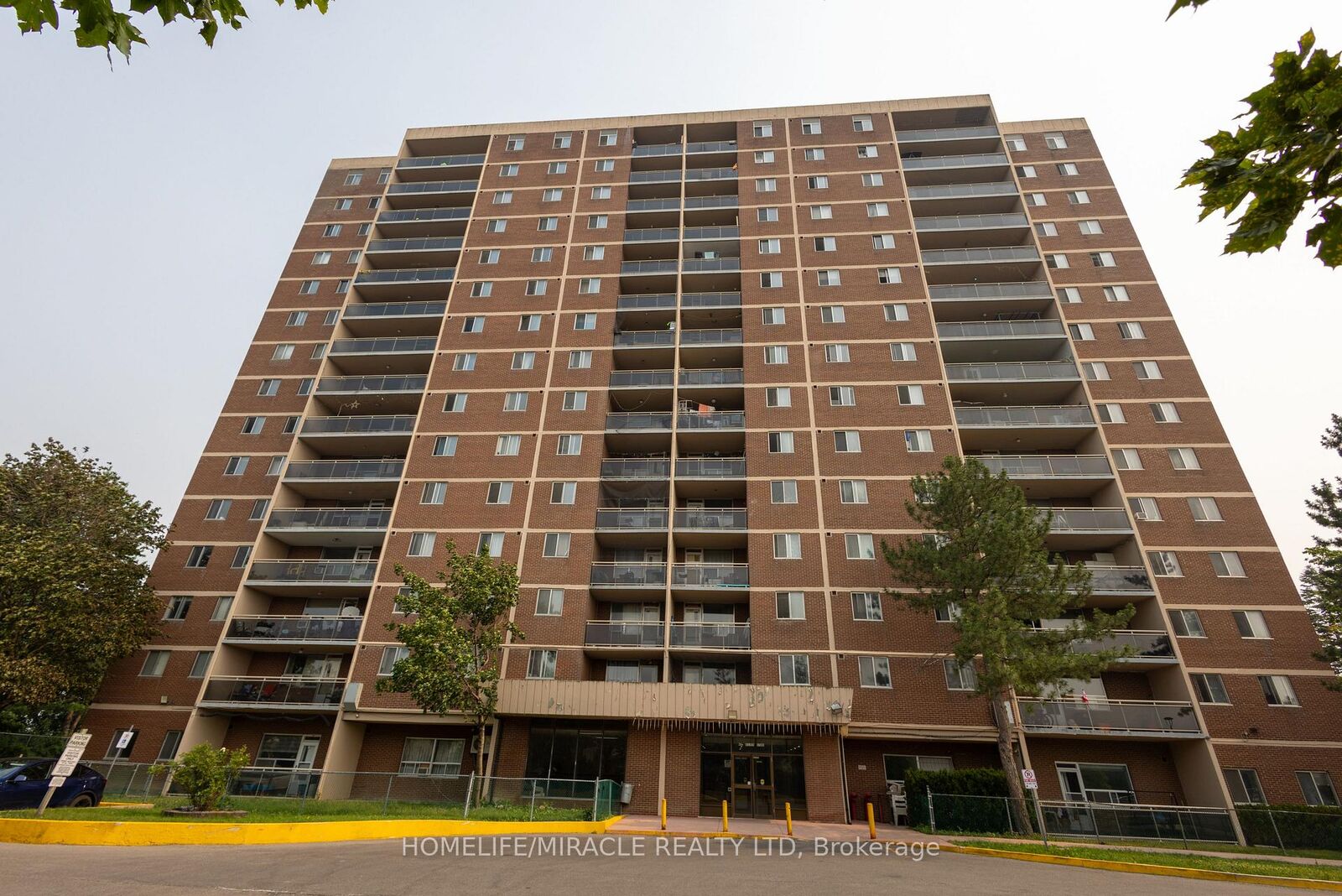 Property Photo:  49 Silverstone Drive 1007  ON M9V 3G2 