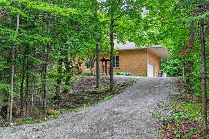 Property Photo:  761 Cedarhurst Drive  ON K9J 0C5 