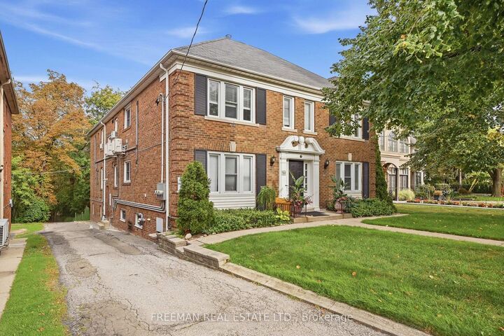 Property Photo:  783 Spadina Road  ON M5P 2X5 