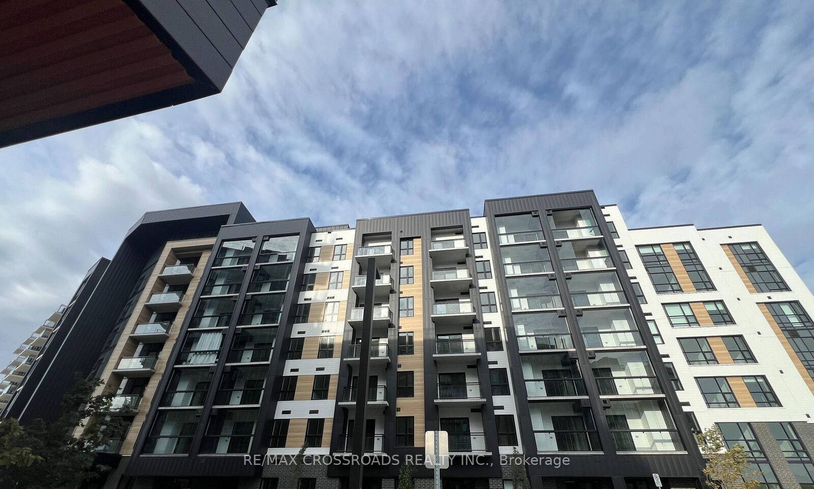 Property Photo:  3088 William Cutmore Boulevard 602  ON L6H 8A4 