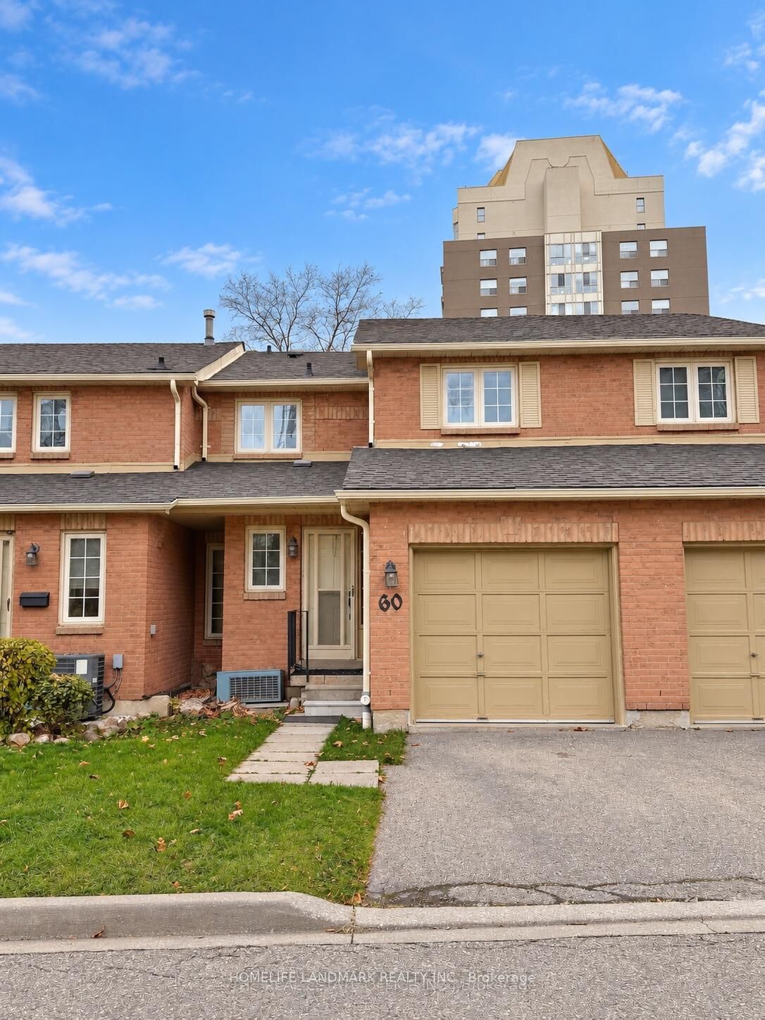 Property Photo:  35 Ceremonial Drive 60  ON L5R 3G6 