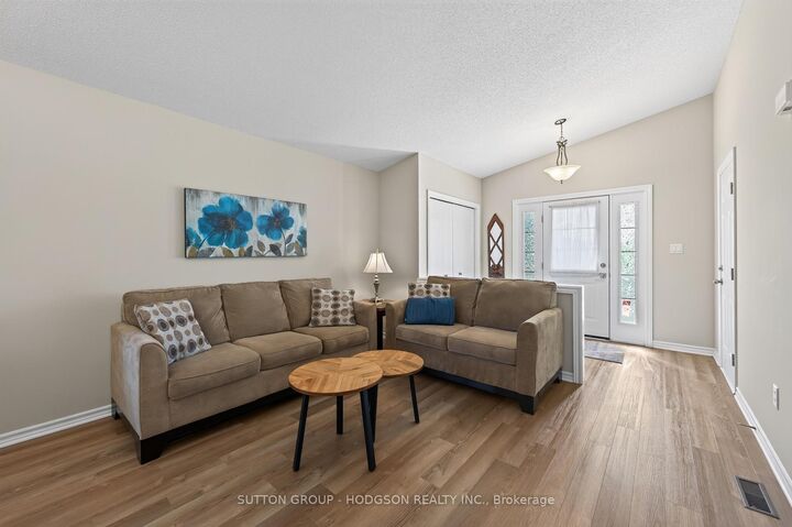 Property Photo:  912 Blythwood Road  ON N6H 5V1 