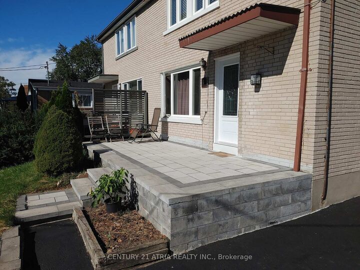 Property Photo:  36 Chesapeake Avenue  ON M1L 1T3 