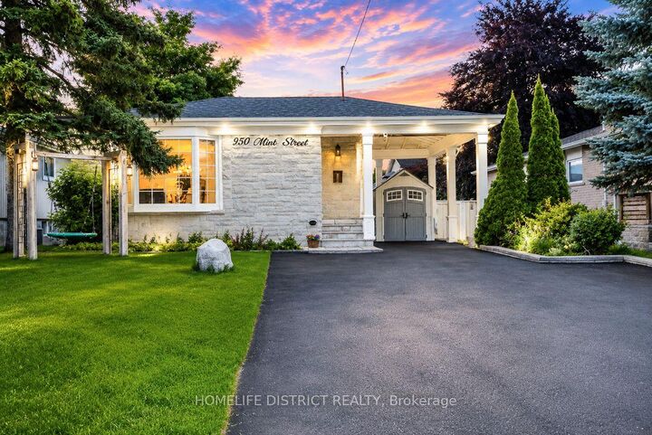 Property Photo:  950 Mink Street Main  ON L1W 2G5 