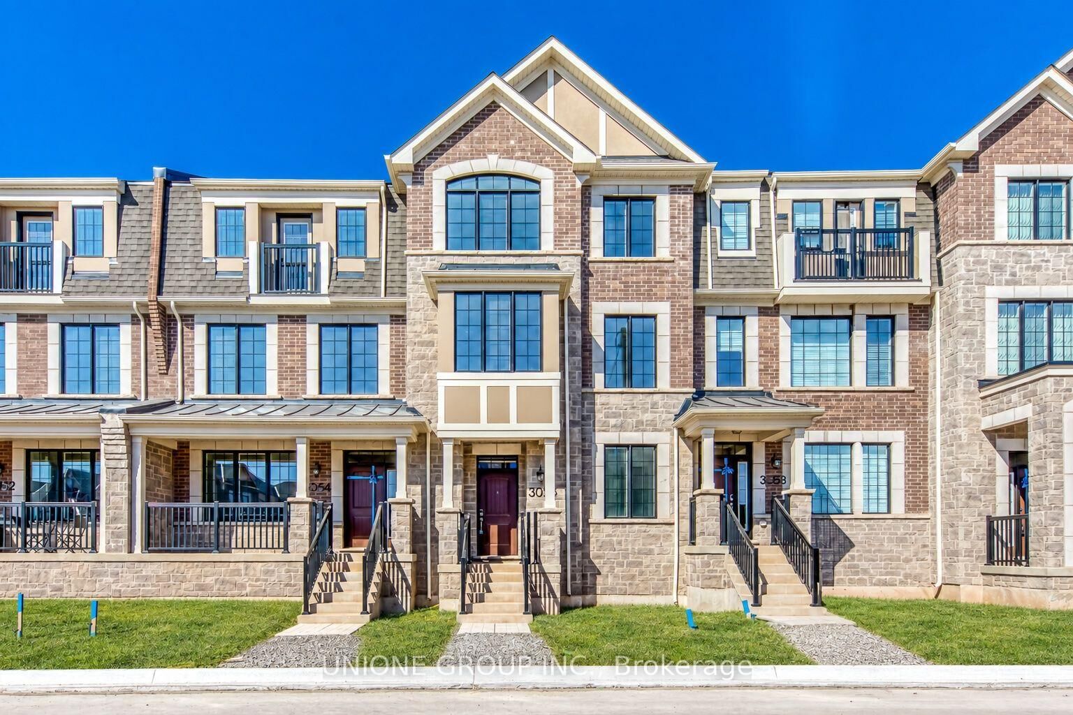 Property Photo:  3056 Merrick Road  ON L6H 7Y3 