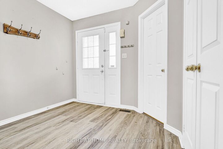 Property Photo:  1720 Radcliffe Drive  ON L1K 2T1 