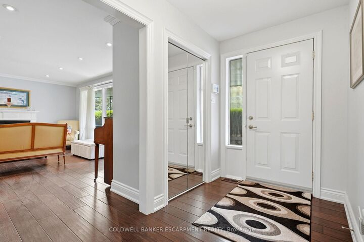 Property Photo:  20 Princess Anne Drive  ON L7G 2B9 