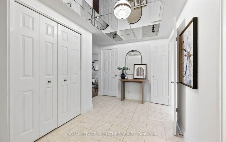 Property Photo: 1 Concorde Place 1704 ON M3C 3K6