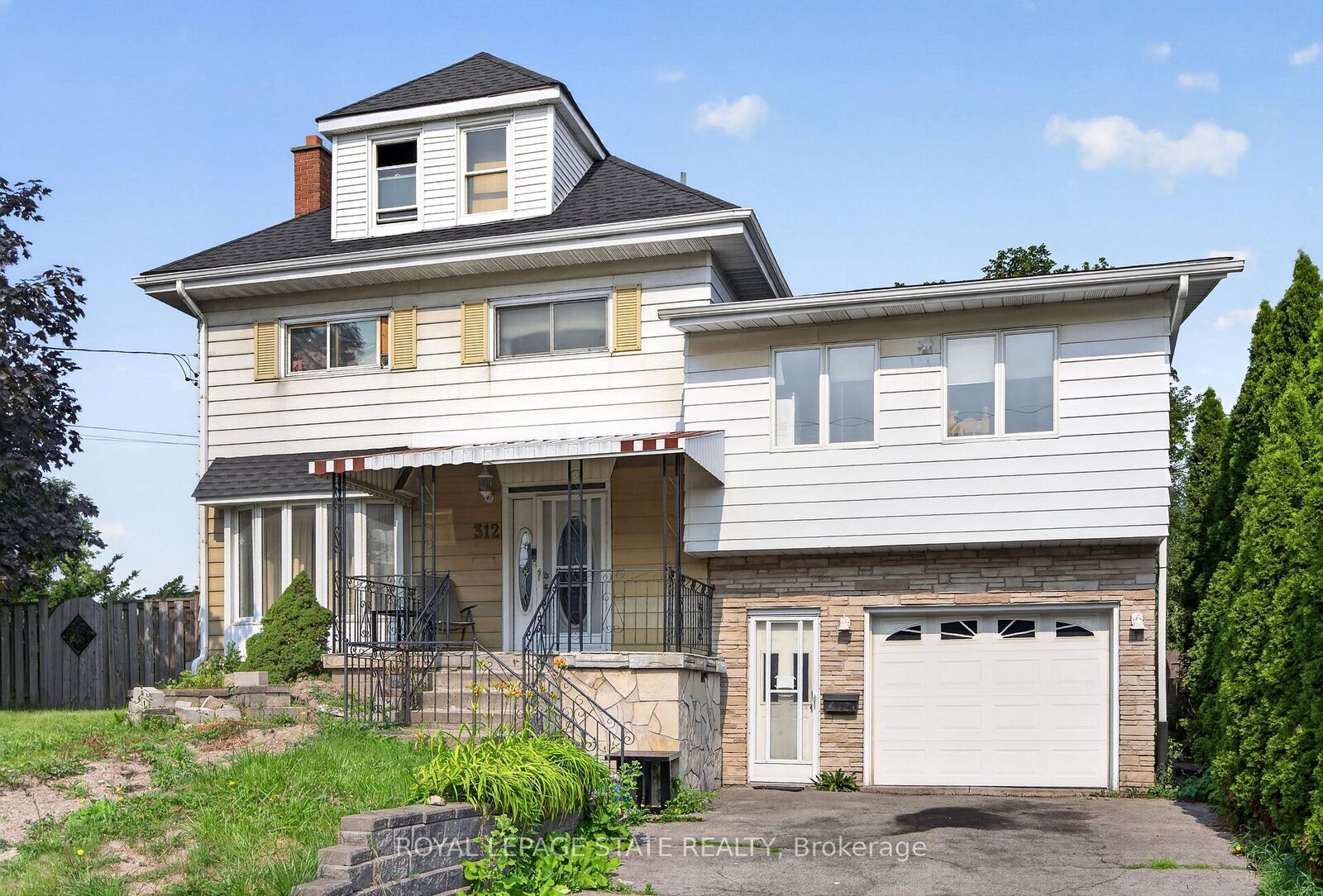 Property Photo:  312 East 12th Street  ON L9A 3Y1 