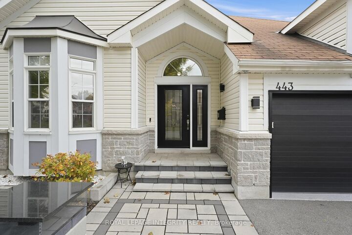 Property Photo:  443 Landswood Way  ON K2S 0A4 