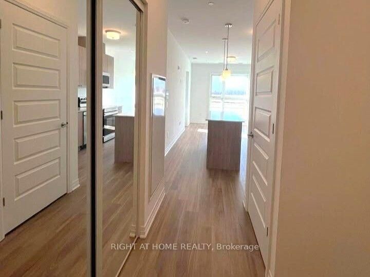 Property Photo:  490 Gordon Krantz Avenue 108  ON L9E 1Z5 