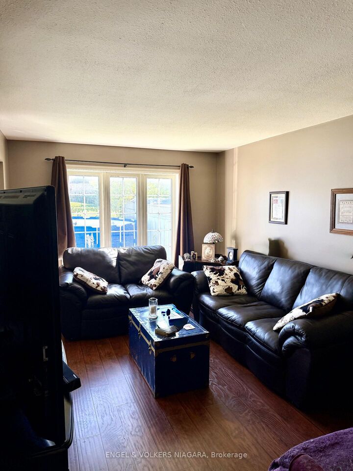 Property Photo:  7714 Cortina Crescent  ON L2H 3B4 