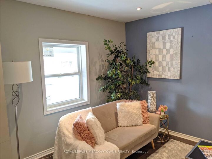 Property Photo: 80 Chestnut Avenue ON L8L 6K9