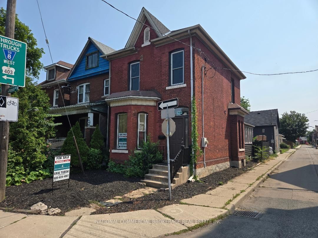 Property Photo:  138 Victoria Avenue N  ON L8L 5E8 