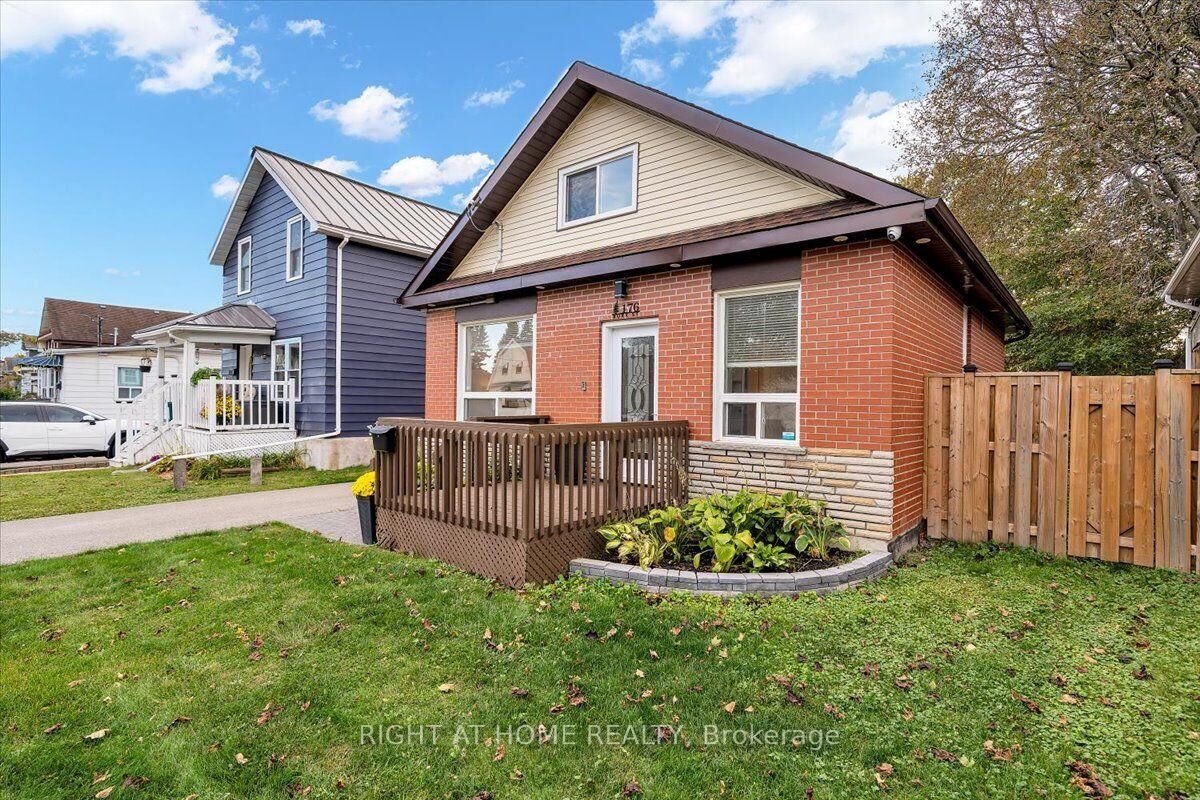 Property Photo:  176 Burk Street  ON L1J 4C3 