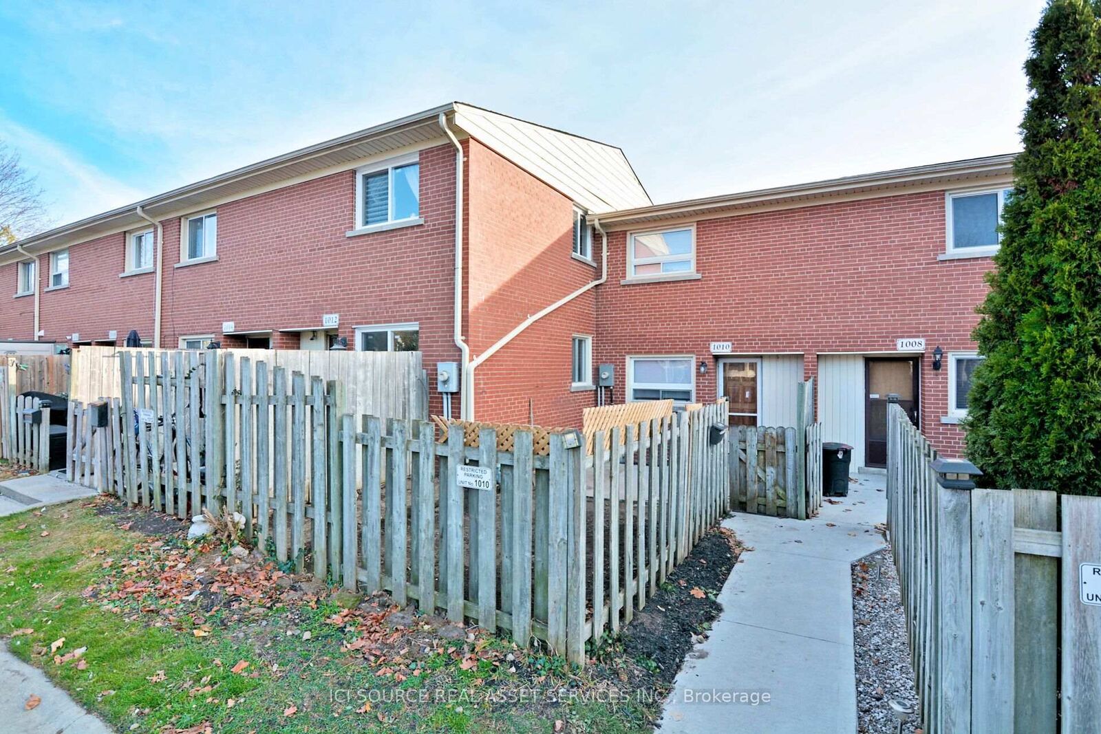 Property Photo:  1010 Kipps Lane  ON N5Y 4S5 
