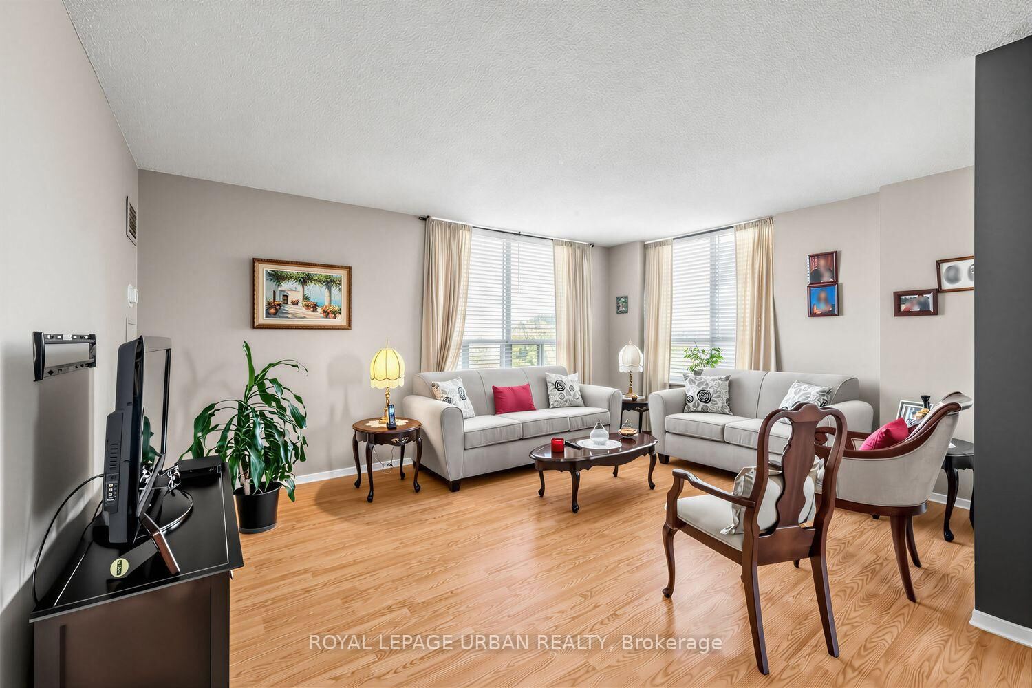 Property Photo:  195 Wynford Drive 1106  ON M3C 3P3 