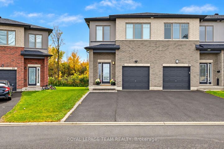 Property Photo:  95 Rallidale Street  ON K1X 0G7 