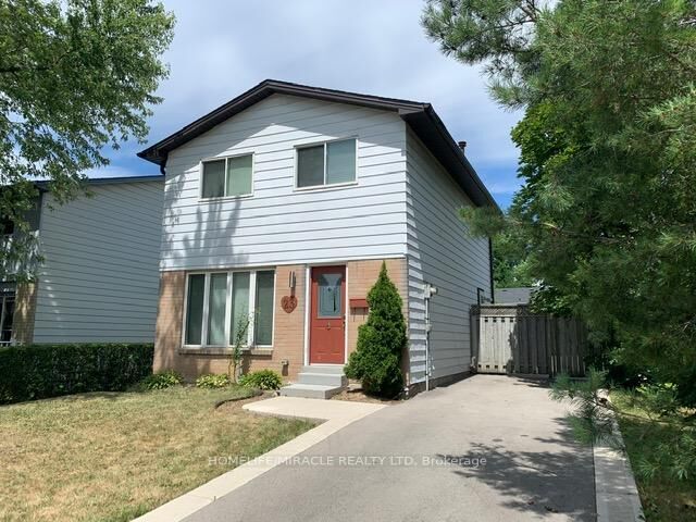 Property Photo: 23 Heatherdale Place ON L9C 6K7