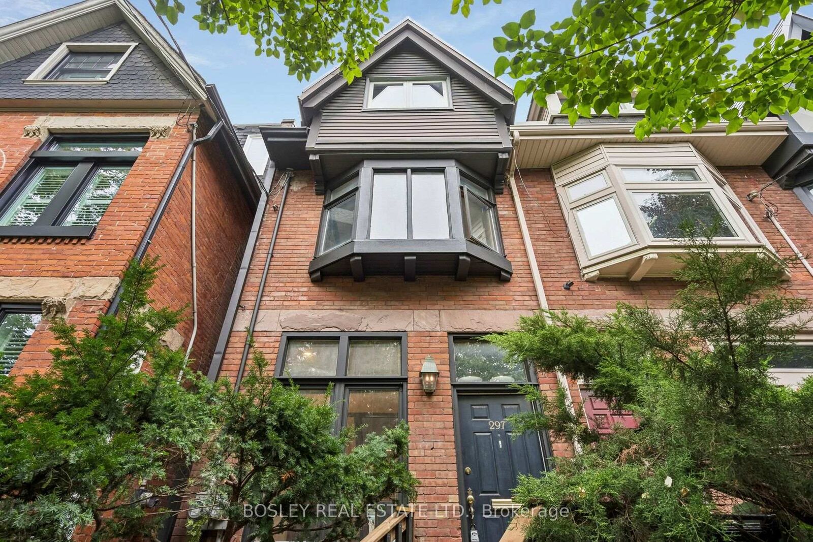 Property Photo:  297 Sumach Street Main  ON M5A 3K4 