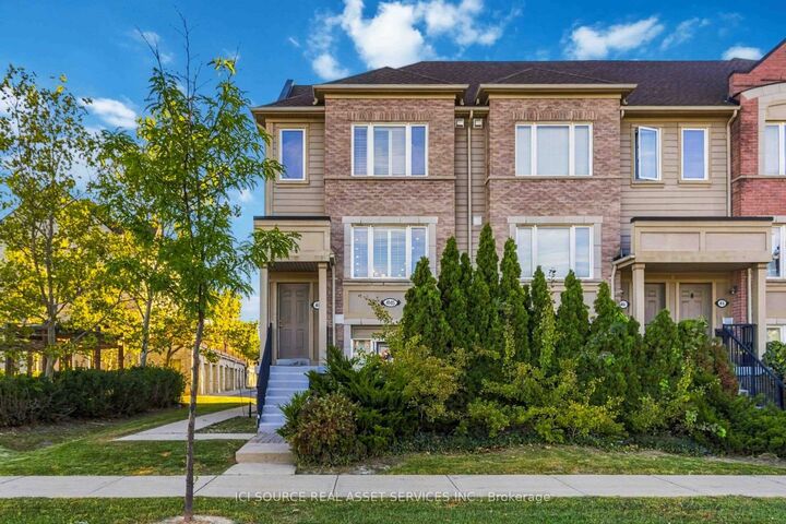 Property Photo:  4985 Southampton Drive 48  ON L5M 8C6 
