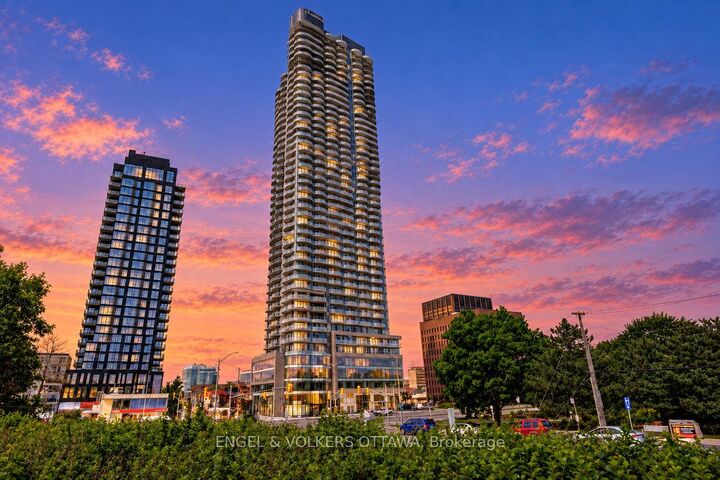 Property Photo:  805 Carling Avenue 1507  ON K1S 5W9 