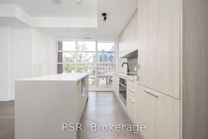 Property Photo:  501 Adelaide Street W 401  ON M5V 1T4 