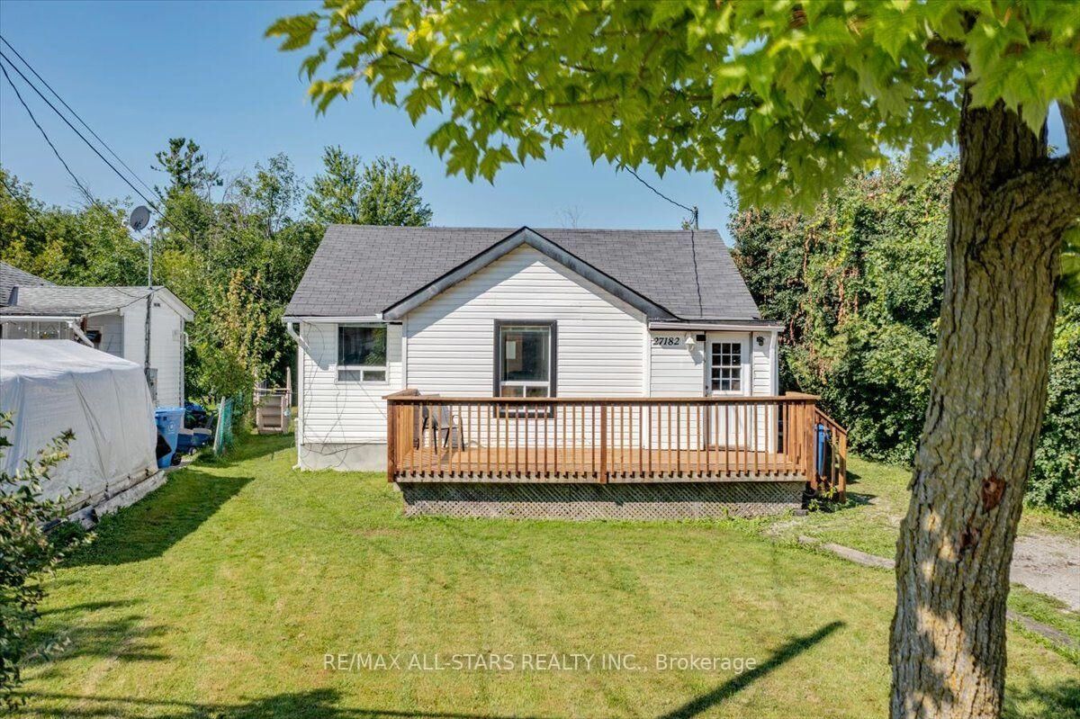 Property Photo:  27182 Woodbine Avenue  ON L4P 3E9 