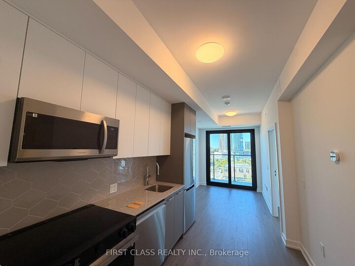 Property Photo:  30 Francis Street S 1012  ON N2G 1H7 