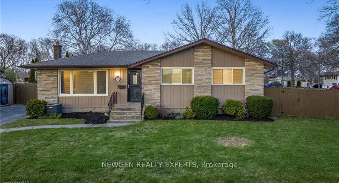 Property Photo:  5056 Heather Avenue  ON L2E 5J2 