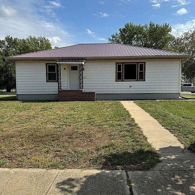 Property Photo: 1101 Main St. SD 57066