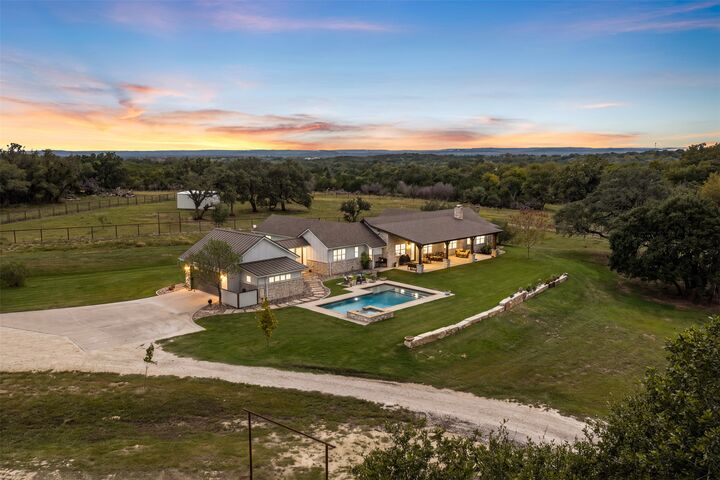 Property Photo: 2610 Fm 107 TX 76528