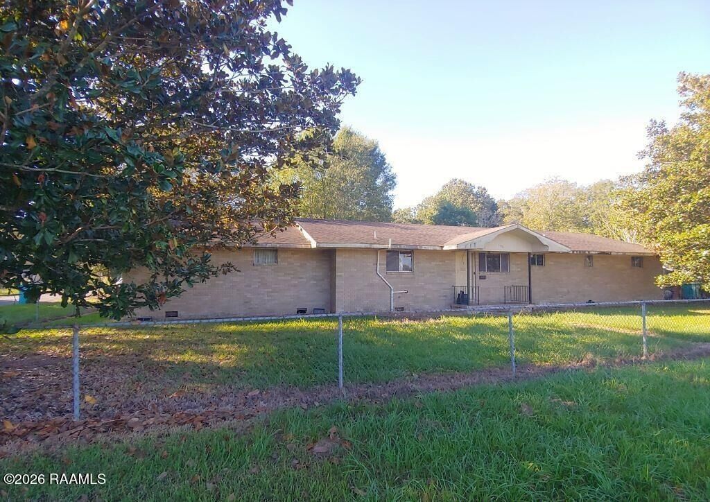 Property Photo: 1501 W Magnolia Avenue LA 70535