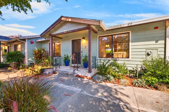 Property Photo:  21 Natalie Circle  CA 94952 