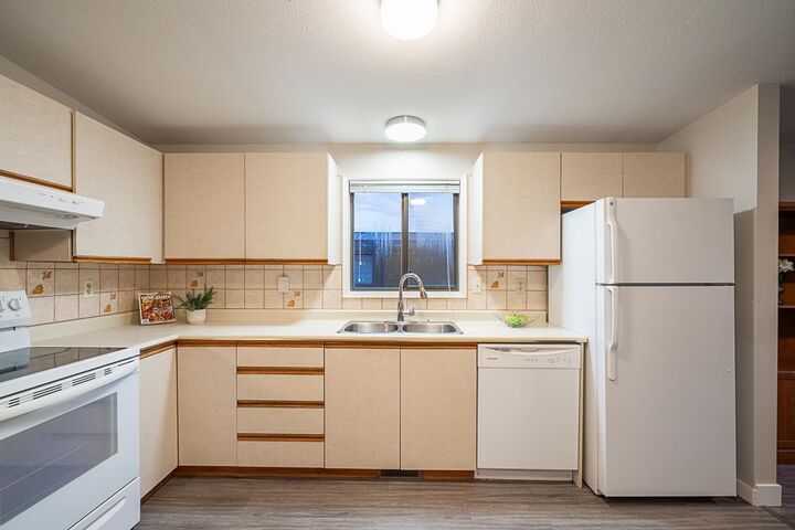 Property Photo: 27111 0 Avenue 197 BC V4W 2T5